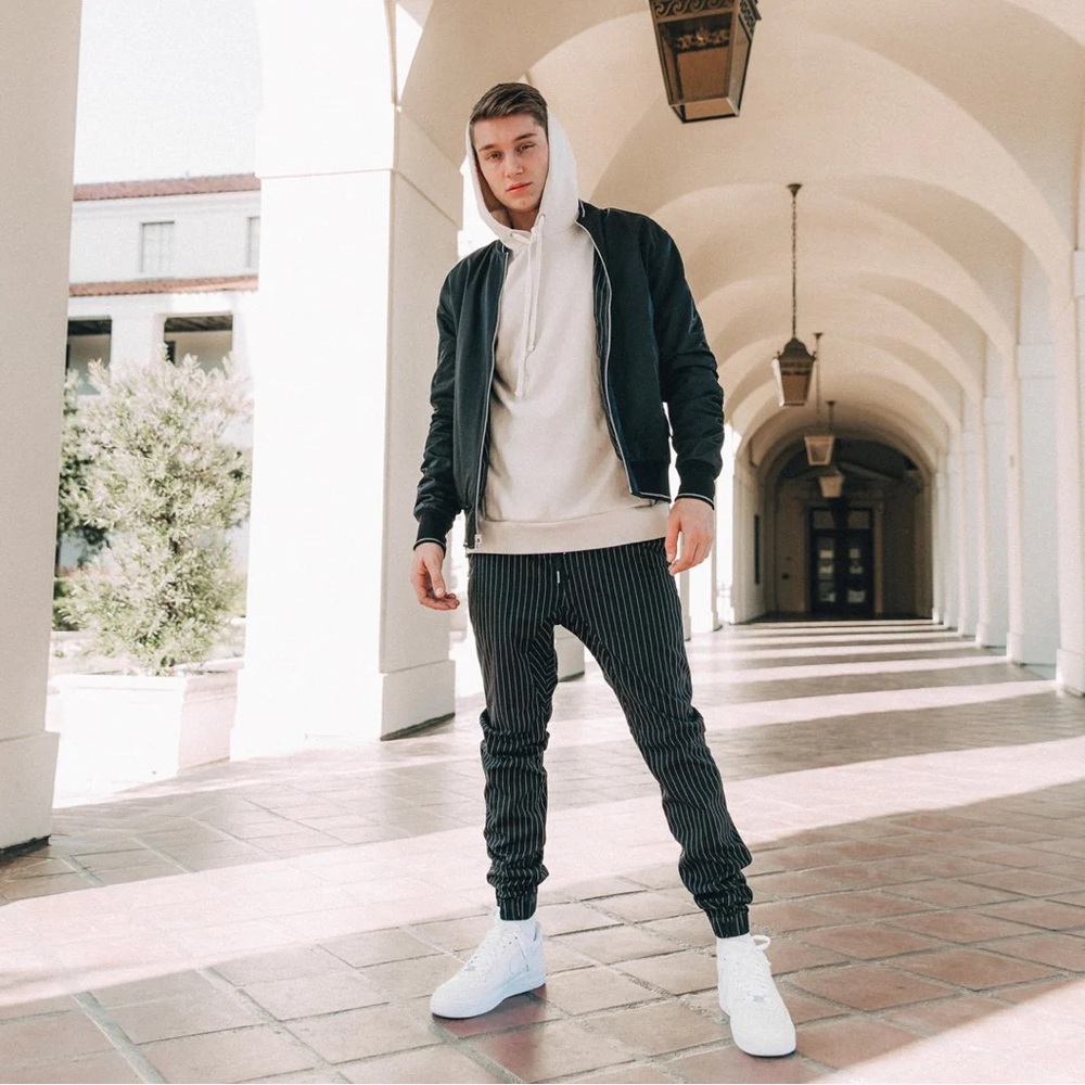 Zanerobe Men’s Sureshot Jogger Pants Stripped